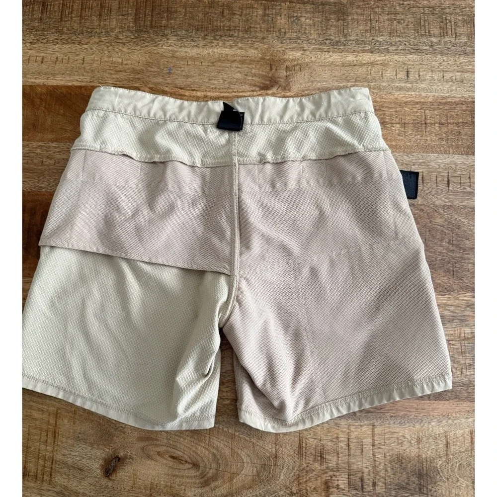 North Face Mens 32 Tan Hiking Shorts Stretch Performance Trail Outdoor Casual